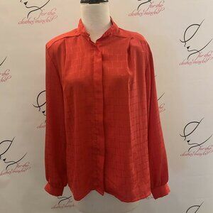 Vintage Judy Bond. Size 10. Stand-up collar. Long Sleeve. Button Front. B24